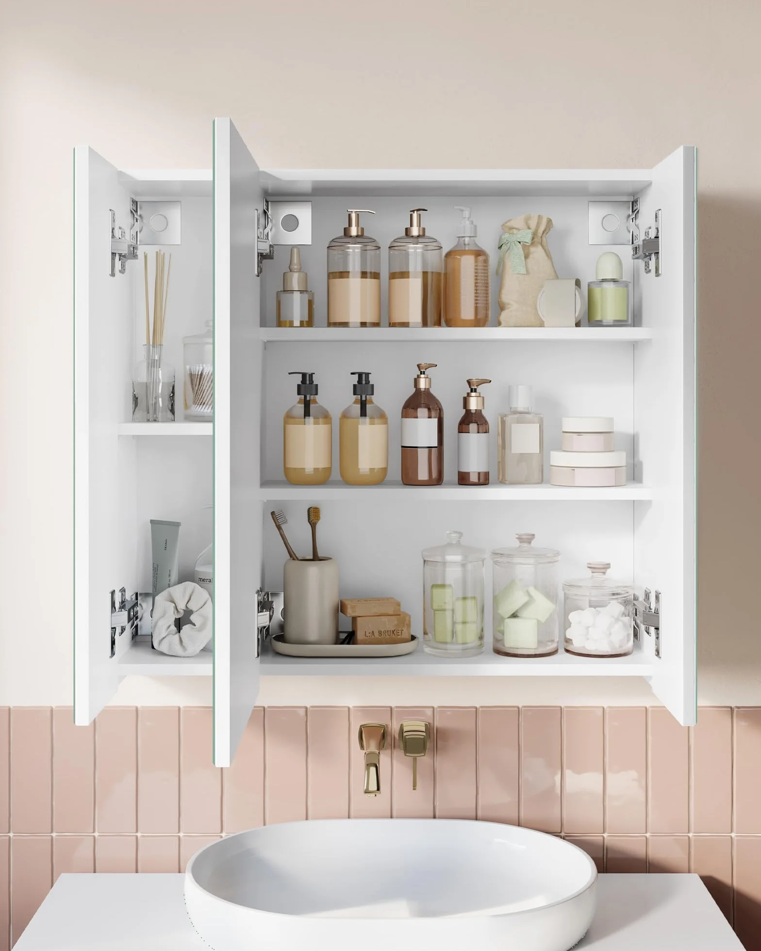 VASAGLE BBK22WT szafka ścienna, łazienka, szafka z lustrem, szafka do przechowywania 3 drzwi, 60 x 15 x 55 cm, z regulowanym regałem, nowoczesna, biała, BBK22WT