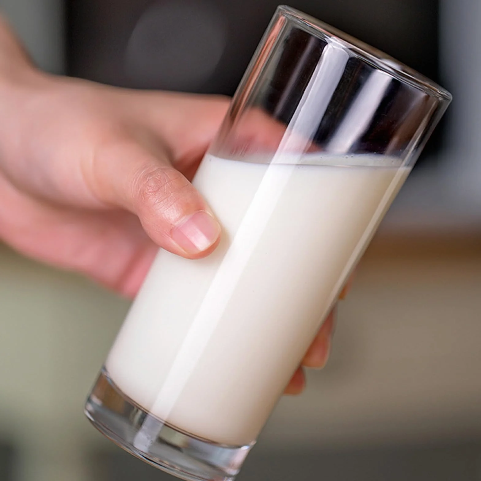Szklanki do wody, wysokie szklane kubki o pojemności 290 ml, wielokrotnego użytku, naczynia do picia, 6 sztuk, do domu, przy basenie, na zewnątrz, patio, koktajl, whisky, lód, herbatę, wino,