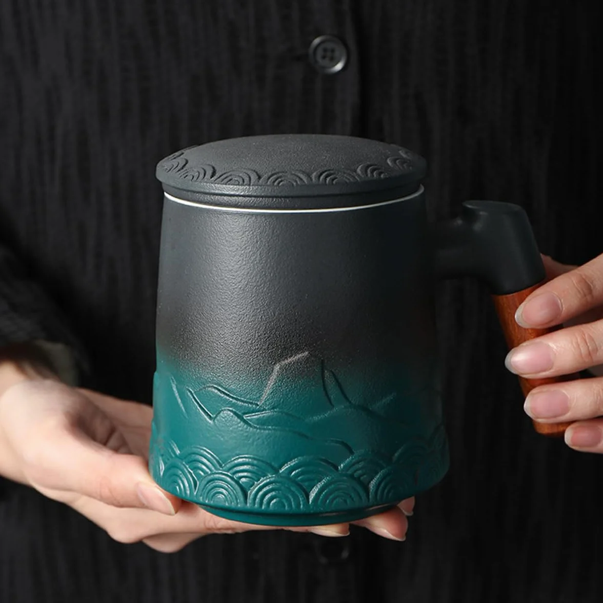NUZAMAS Filiżanka do Herbaty z Zaparzaczem i Pokrywką 450 ml, Kubek do Kawy z Drewnianym Uchwytem, Ceramiczny