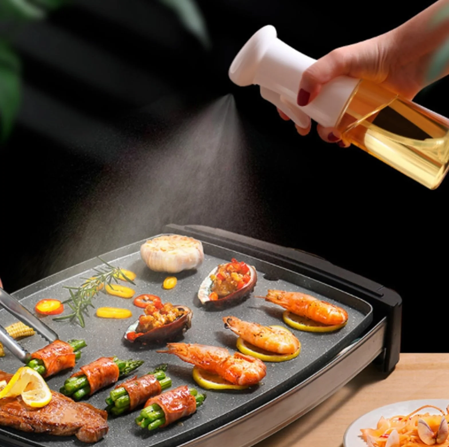 Dozownik do Oleju Kuchennego Szklany Rozpylacz Do Oliwy Z Oliwek Nadaje Się Grilla Air Fryer Dozownik Octu i Oleju(Black)
