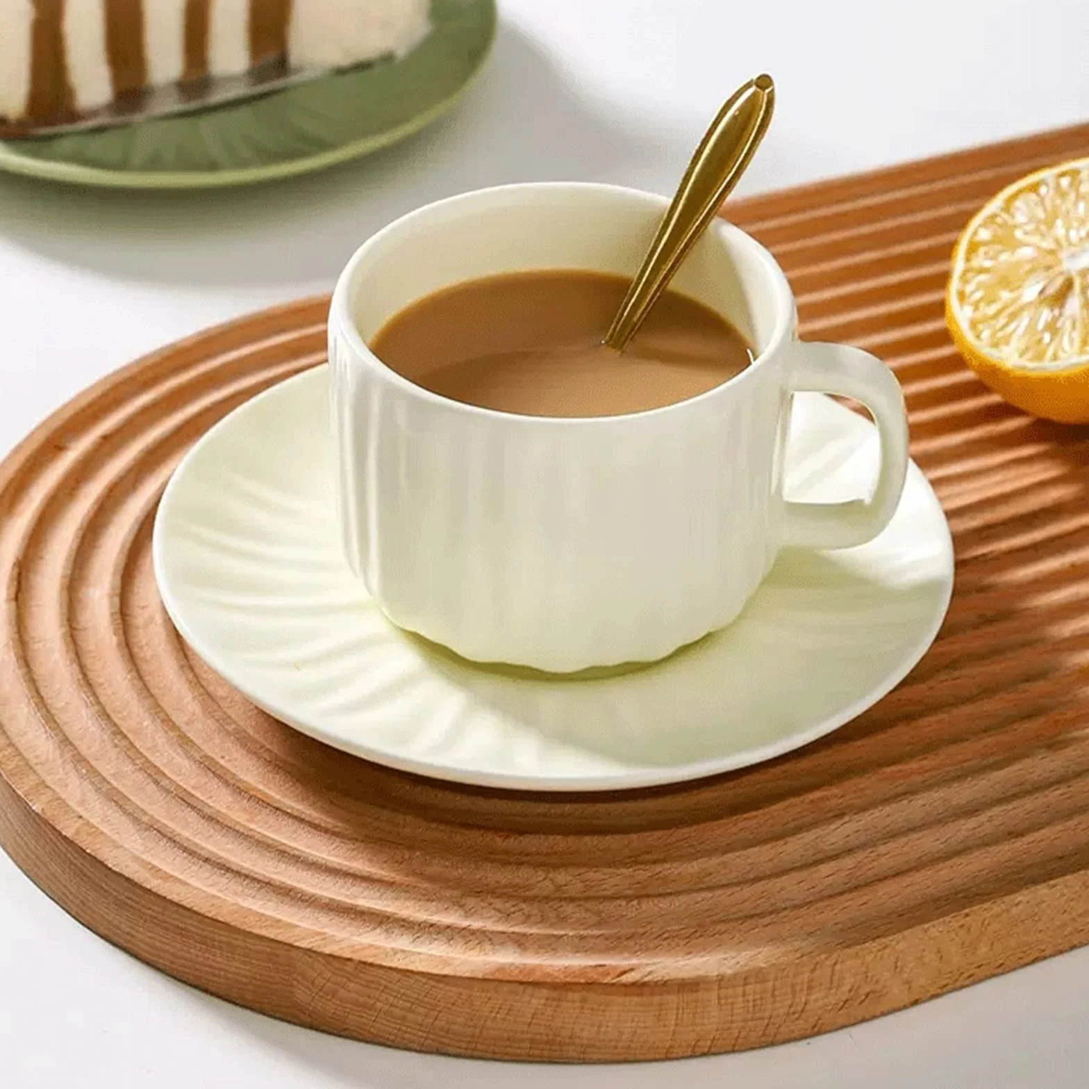 Kubki do kawy, Zestaw ceramicznych filiżanek do kawy 250 ml ze spodkiem i łyżeczką, biało-zielony(White)