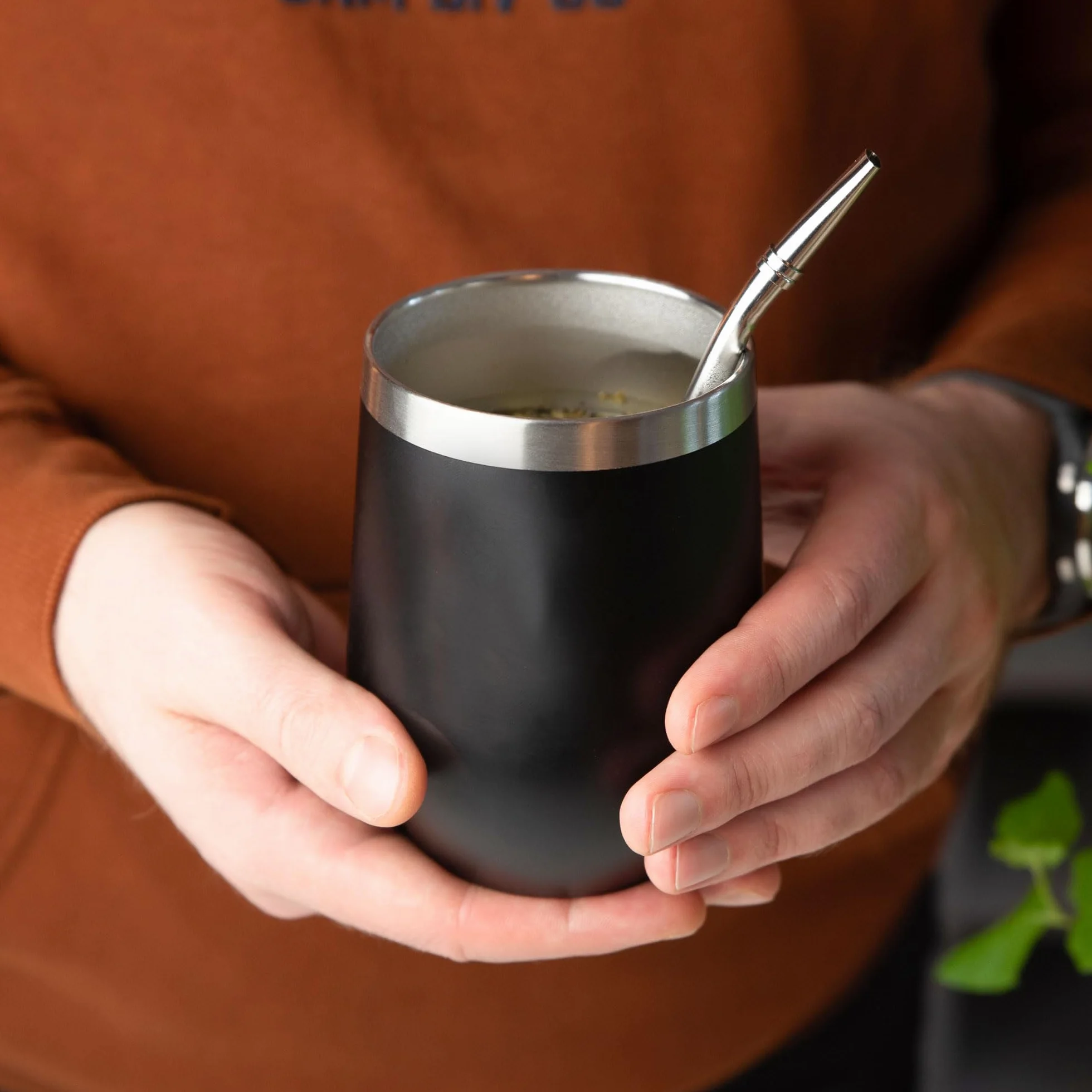 Aquafloow Kubek do Yerba Mate 350 ml + 2 Stalowe Słomki, Kubek z Podwójnymi Ściankami do Yerba Mate | Pokrywka Wolna od BPA, Zestaw do Herbaty ze Stali Nierdzewnej do Mate, Yerba – Czarny