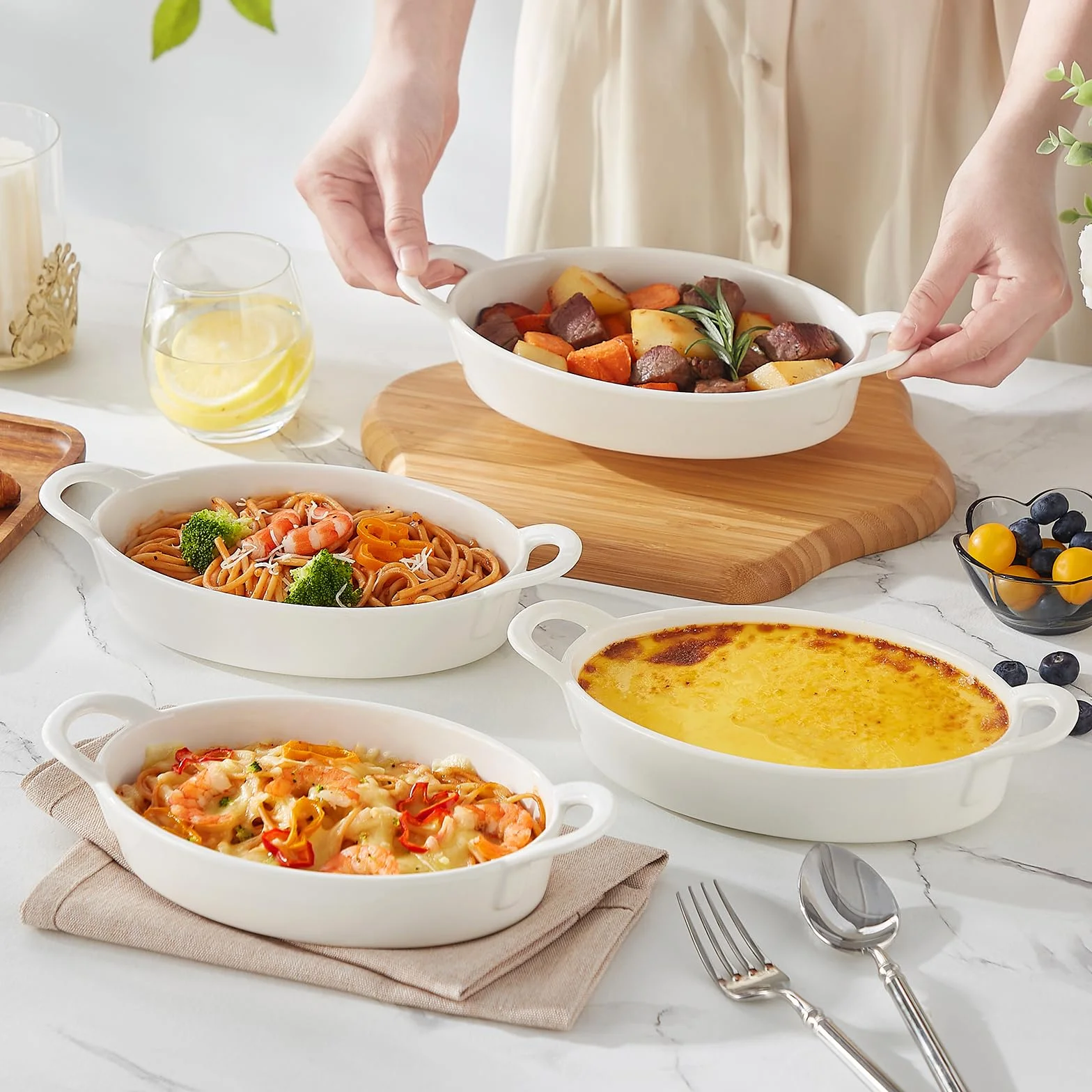 MALACASA Owalne ceramiczne naczynia do pieczenia w piekarniku, idealne do lasagne, placka pasterskiego i więcej - małe naczynie do ciasta, zestaw 4 sztuk, 22 uncje, białe, bezpieczne do piekarnika