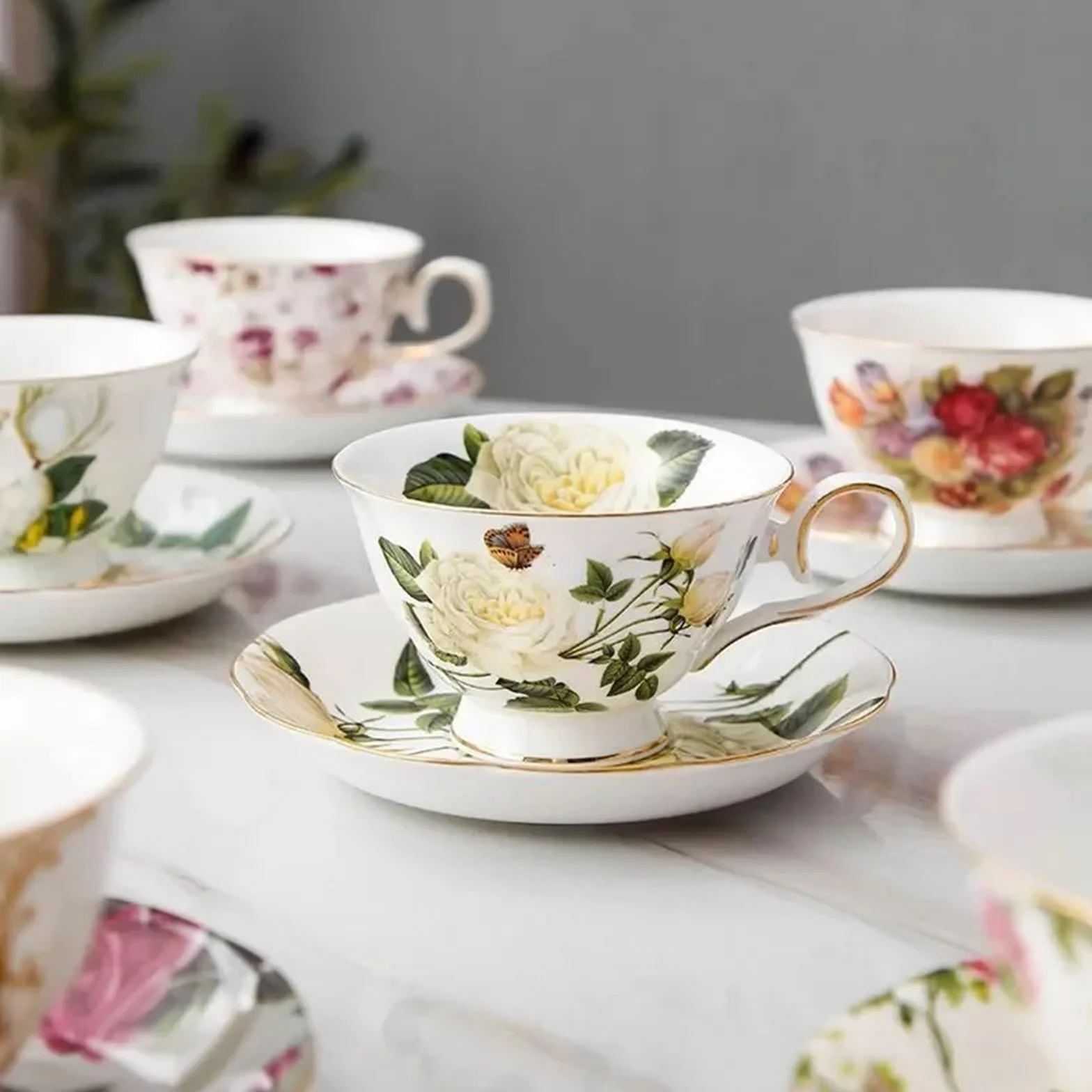 Ceramiczny kubek do kawy spodek zestaw łyżek kwiatowych filiżanki do herbaty europejski porcelanowy kubek i do kubków do kawy (biały_A)