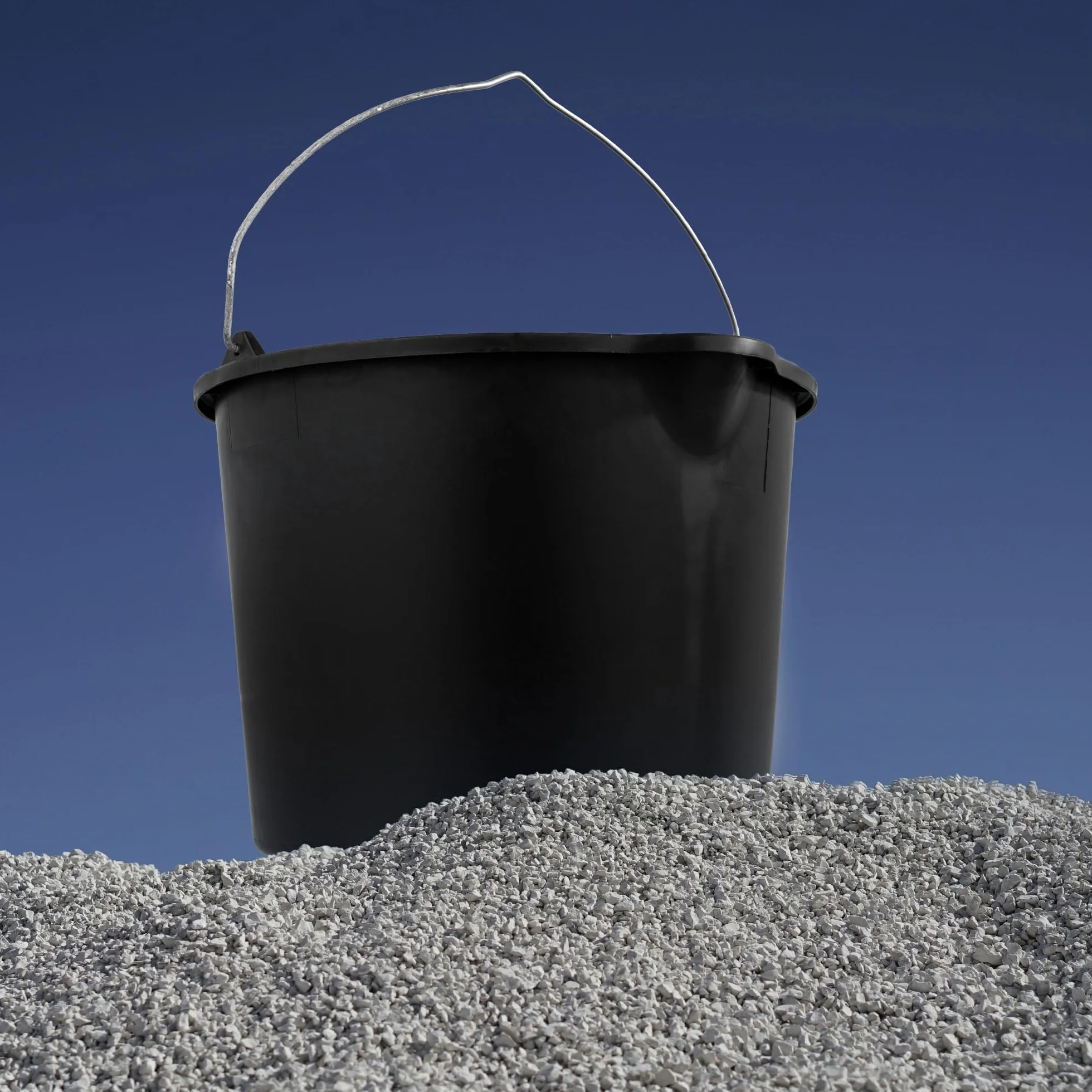 Wiadro Budowlane z Tworzywa Sztucznego 20L Okrągłe Wiadro Gospodarcze Mocne Plastikowe Wiaderko na Budowę, do Domu, Ogrodu z Lejkiem Pojemnik z Metalową Rączką Czarne