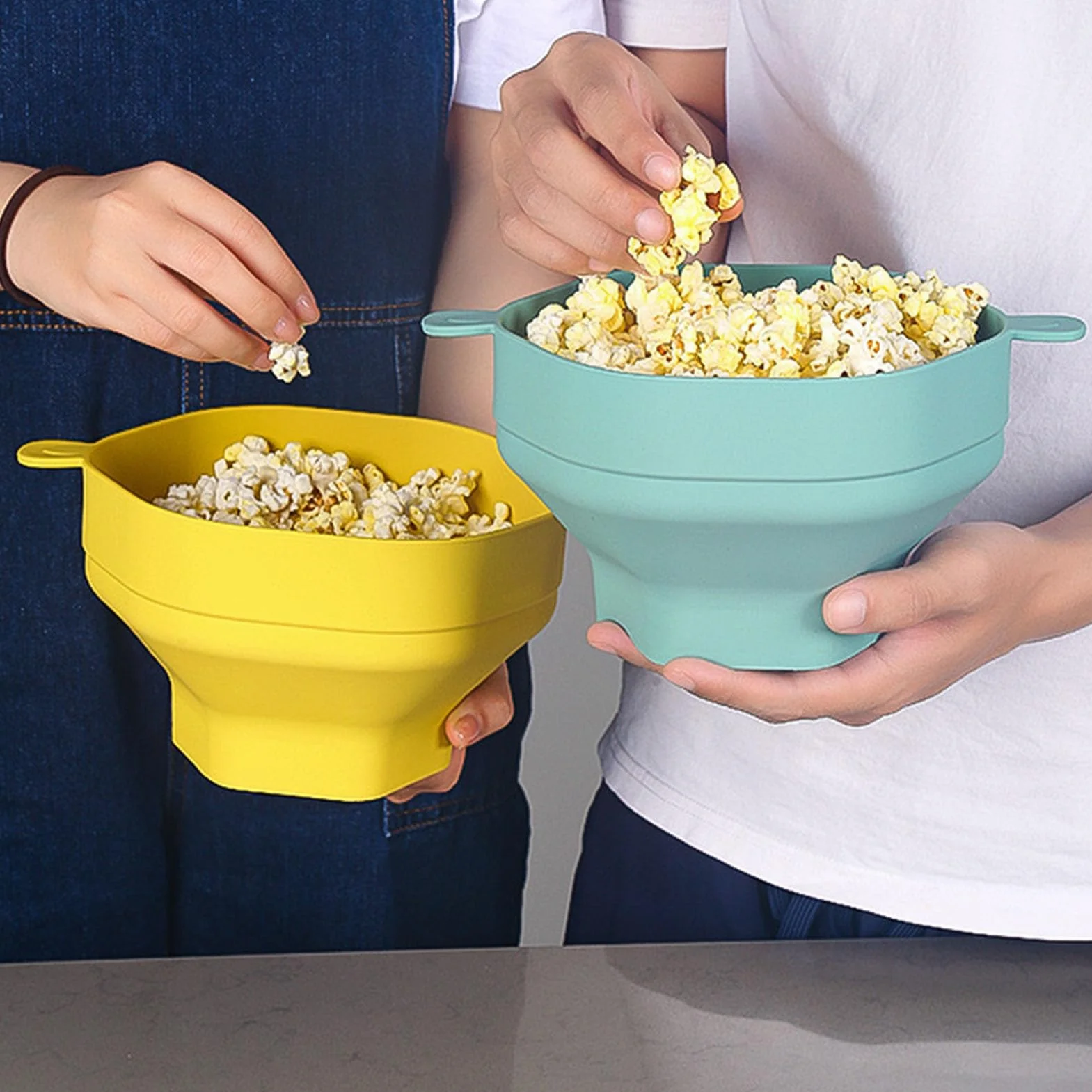 Składana Miska na Popcorn z Uchwytem, ​​odporna na Ciepło, Przenośna Silikonowa Kuchenka Mikrofalowa do Robienia Popcornu o Dużej Pojemności (Cyjan)