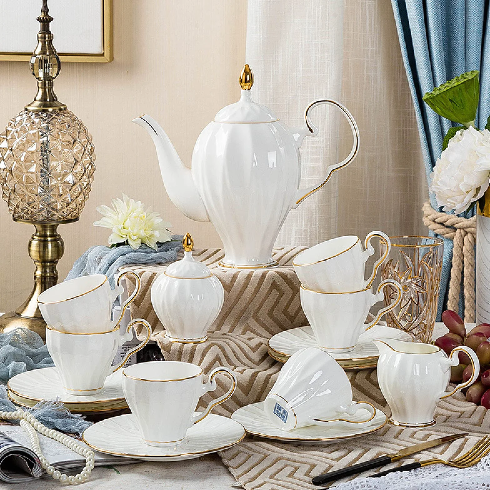 Porcelanowy zestaw do herbaty, zestaw do herbaty dla dorosłych Porcelanowa kawa i herbata zestawy upominkowe filiżanki i dla 6 osób z ceramicznym czajniczkiem, cukiernicą
