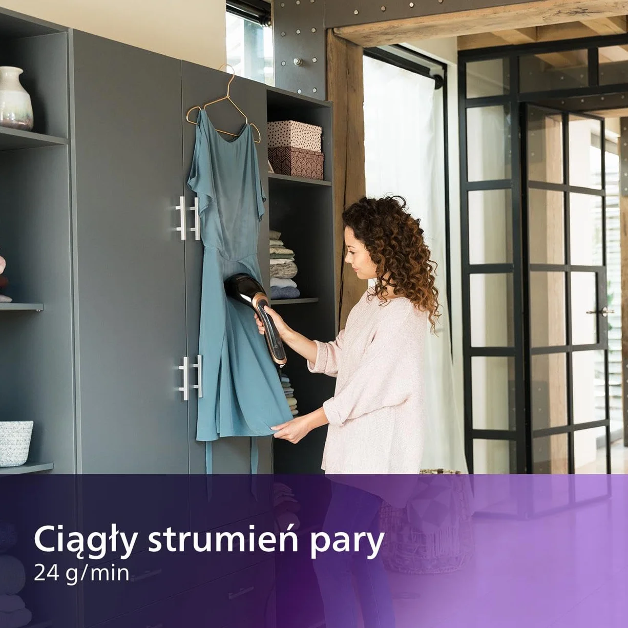 Philips Parownica Ręczna Steam&Go - 1300W, Przepływ pary 24 g/min, Kompaktowa ergonomiczna konstrukcja, Nagrzewana płyta SmartFlow, Akcesoria w zestawie, Czarno-miedziany (GC365/80)