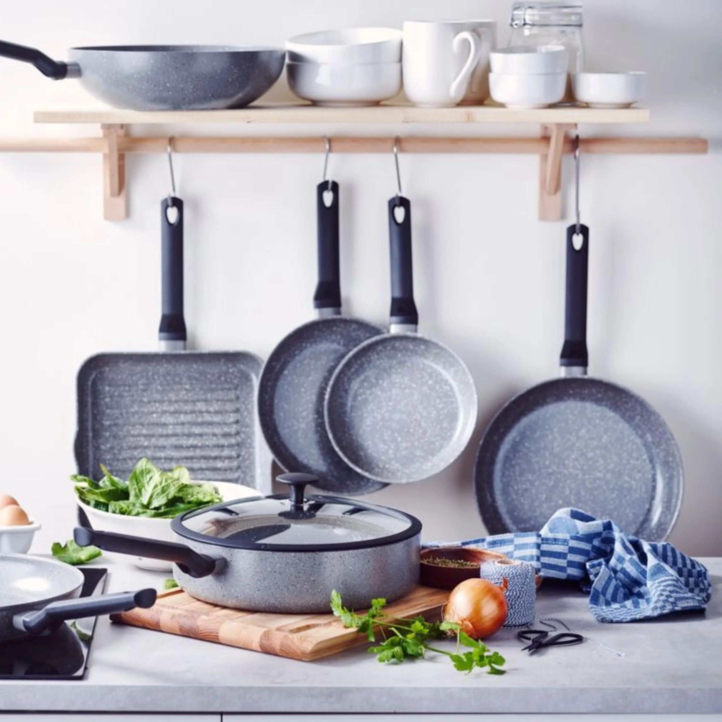 BK Granitowa aluminiowa patelnia Ø 24 cm ceramiczna powłoka nieprzywierająca